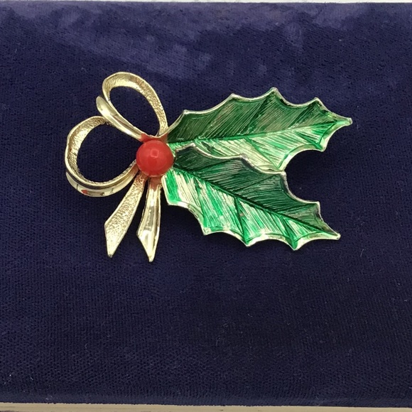 Vintage Signed Gerry's Holiday Holly Winter Brooch Pin - Picture 13 of 13